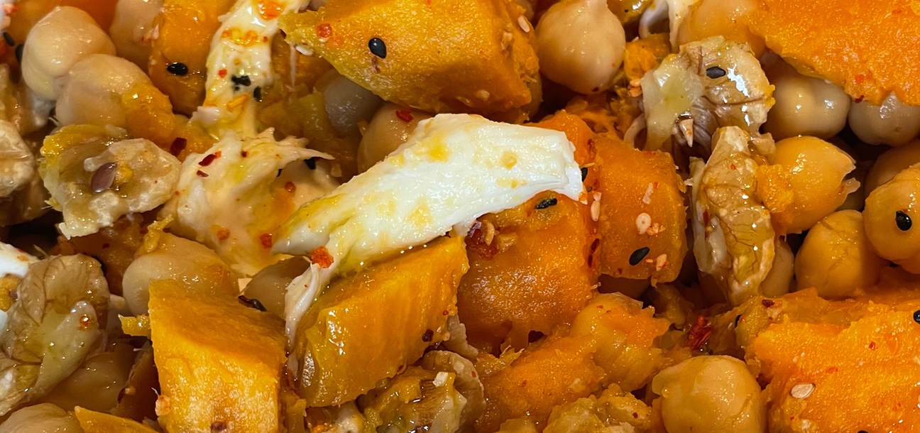 Garbanzos con batata, mozarella y nueces